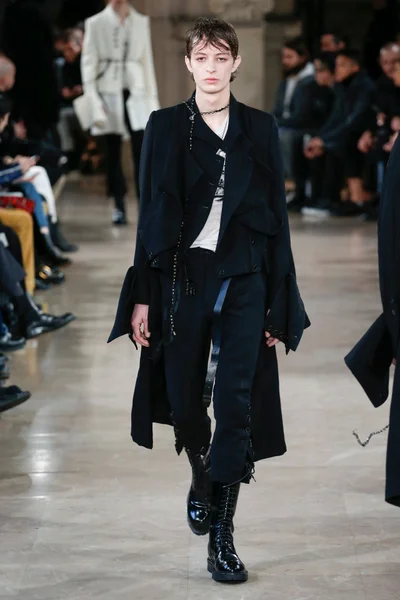 Look 2